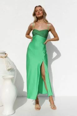 Renia Dress GREEN 9 Renia Dress GREEN -Mona Shop 0L4A1758 59573.1665631818