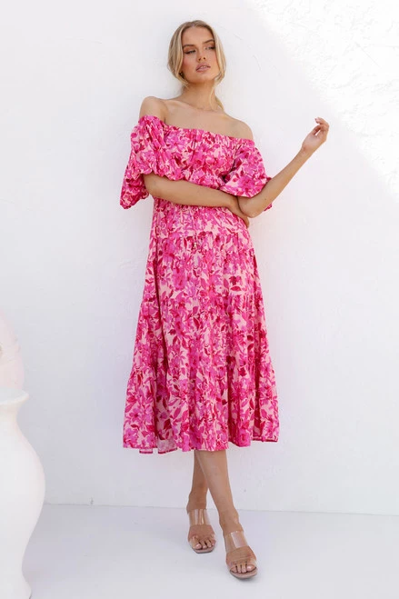 Monette Dress FUCHSIA FLORAL Monette Dress FUCHSIA FLORAL -Mona Shop 0L4A2342 29328.1666150013