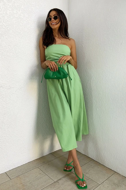 Dani Midi Dress GREEN Dani Midi Dress GREEN -Mona Shop 1Photo 19 11 21 11 09 01 am 2 31328.1638354390