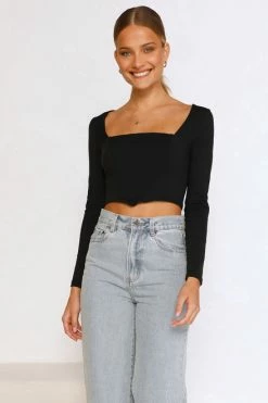 Manaia Top BLACK -Mona Shop 46 L8A1776 19962.1655436144