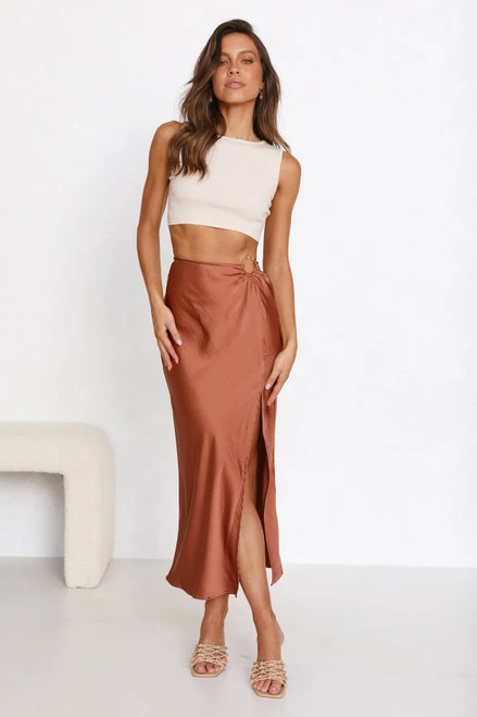 Monaita Skirt RUST Monaita Skirt RUST -Mona Shop 4L8A2303 00251.1655185152
