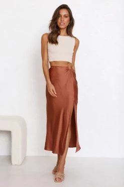 Monaita Skirt RUST 11 Monaita Skirt RUST -Mona Shop 4L8A2311 07292.1655185166