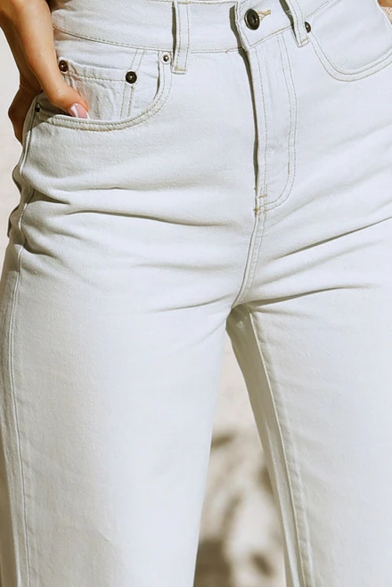 Charlee Jeans VINTAGE WASH Charlee Jeans VINTAGE WASH -Mona Shop 6 L4A7204 52646.1619783982