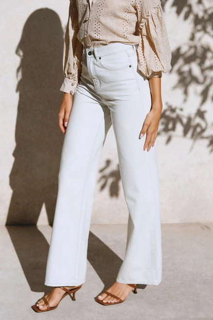 Charlee Jeans VINTAGE WASH Charlee Jeans VINTAGE WASH -Mona Shop 8 L4A7231 50195.1619529266