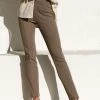 Brenna Pants STONE 2 Brenna Pants STONE -Mona Shop 8 L4A8619 91452.1627557737