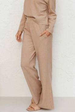 Woodfire Pants -Mona Shop 9 L4A0711 29154.1622440883