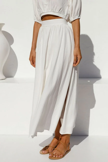 Bea Maxi Skirt WHITE Bea Maxi Skirt WHITE -Mona Shop 9 L4A0996 73391.1638619136