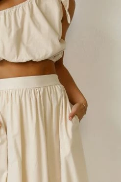 Kelly Skirt BEIGE -Mona Shop 9 L4A2284 22047.1639364010