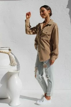 Mila Shacket CAMEL -Mona Shop IMG 2033 31191.1658127474