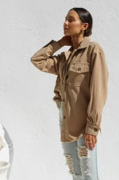 Mila Shacket CAMEL -Mona Shop IMG 2039 20477.1658127471