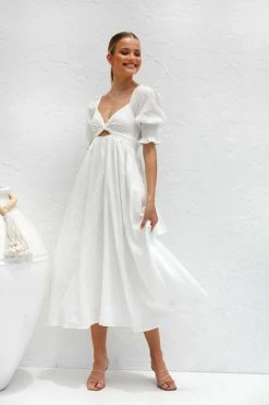 Vera Dress WHITE -Mona Shop IMG 7201 59444.1666865197