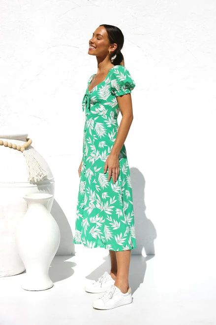 Kodie Dress GREEN FLORAL Kodie Dress GREEN FLORAL -Mona Shop IMG 7523 01865.1669718709