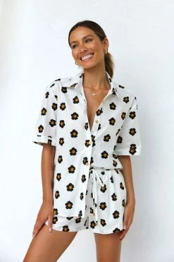 Kezia Top -Mona Shop IMG 9021 40883.1672917803