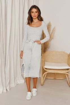 Pia Denim Skirt LIGHT WASH -Mona Shop L4A0585 68202.1597229601