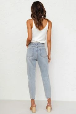 Connor Jeans -Mona Shop L4A0770 09747.1619756241 06856.1651554780