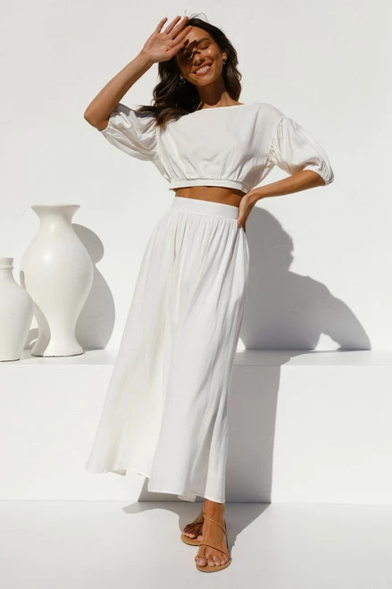 Bea Maxi Skirt WHITE Bea Maxi Skirt WHITE -Mona Shop L4A0966 41479.1638619152