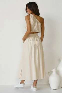 Kelly Skirt BEIGE -Mona Shop L4A2300 43888.1639364032