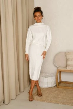 Laurel Knit Skirt WHITE -Mona Shop L4A7737 50771.1590627053