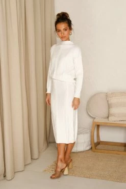 Laurel Knit Skirt WHITE -Mona Shop L4A7752 54598.1590627052
