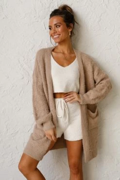 Arya Knit Shorts CREAM 6 Arya Knit Shorts CREAM -Mona Shop L4A7977 02492.1590668167