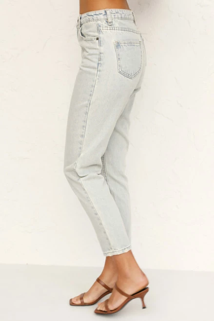 Ryder Jeans VINTAGE WASH Ryder Jeans VINTAGE WASH -Mona Shop L4A8113 50071.1620968262