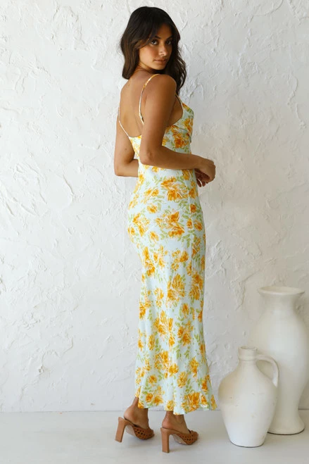 Elizabeth Dress YELLOW FLORAL Elizabeth Dress YELLOW FLORAL -Mona Shop L4A9373 78084.1632200001