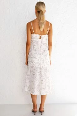 Frida Dress -Mona Shop L4A9381 84402.1623296781