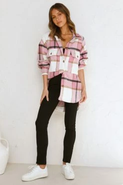 River Shacket PINK 5 River Shacket PINK -Mona Shop L4A9868 56174.1651553815