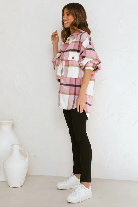 River Shacket PINK River Shacket PINK -Mona Shop L4A9886 32545.1651553815