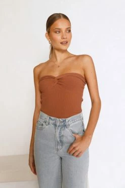 Brandi Top RUST 4 Brandi Top RUST -Mona Shop L8A1667 77291.1657511591