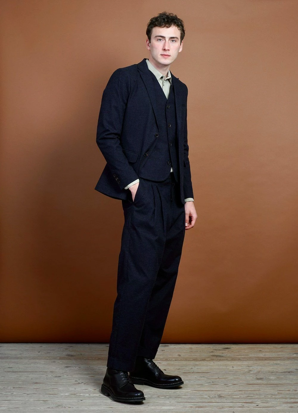 CHRISTOFFER | Classic Two Button Blazer | Fjord HANSEN GARMENTS CHRISTOFFER | Classic Two Button Blazer | Fjord -Mona Shop christoffer classic two button blazer fjord hansen garments 318885