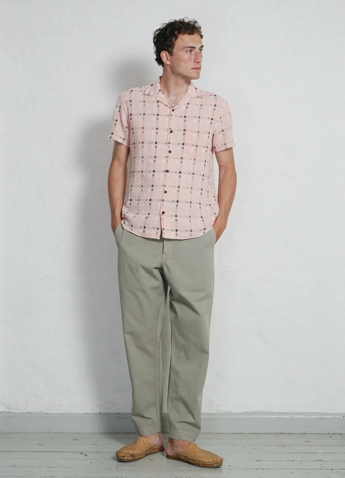 JONNY | Short Sleeve Shirt | Vegas Pink HANSEN GARMENTS JONNY | Short Sleeve Shirt | Vegas Pink -Mona Shop ss23 jonny lasvegas pink tyge light sage 1
